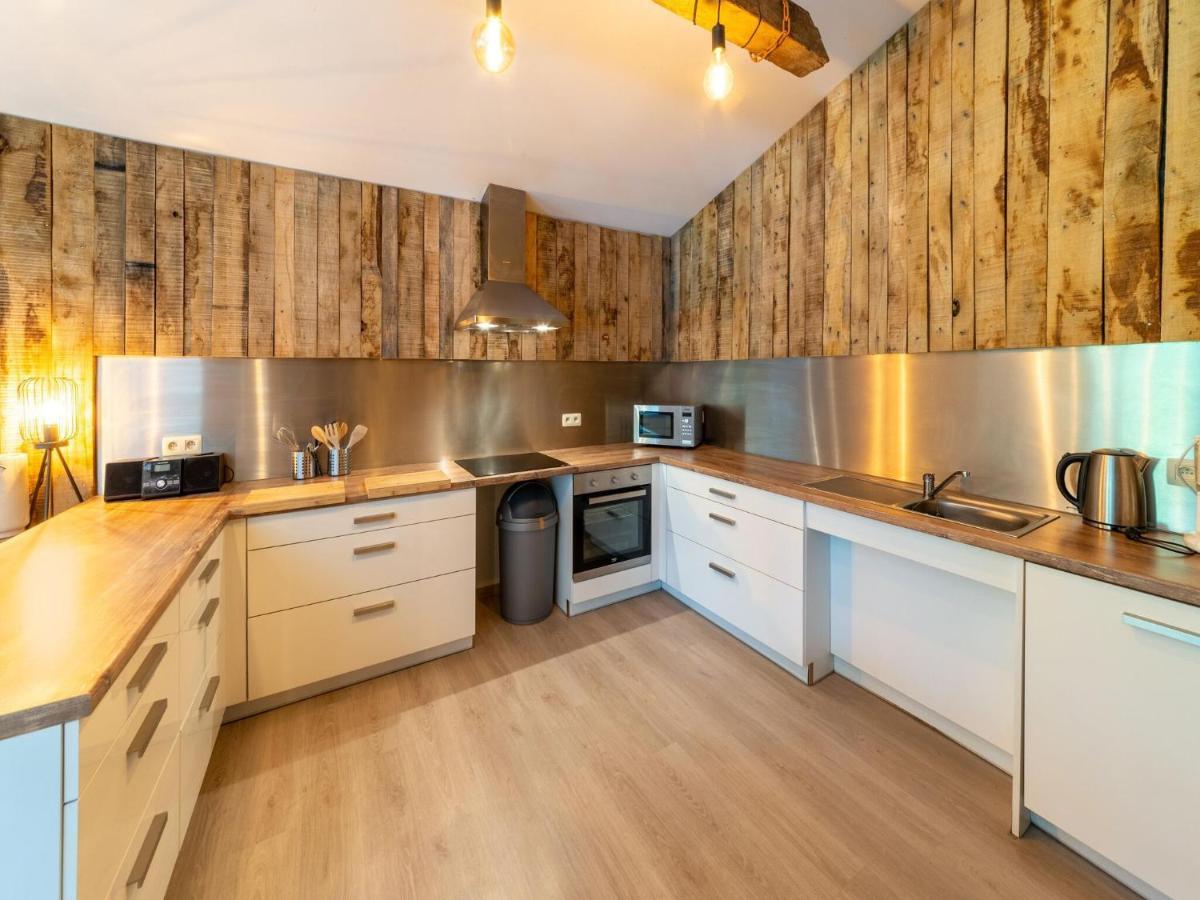 Lush Chalet Near Lake Of B Tgenbach Wirtzfeld Bagian luar foto